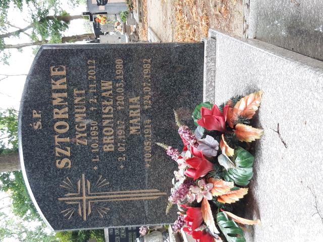 Grób BRONISŁAW SZTORMKE